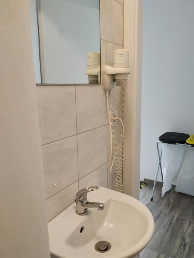 Mehrfamilien Haus Apartman Schkeuditz Kültér fotó